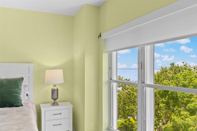 2450 HARBOURSIDE DRIVE 244, Longboat Key, FL 34228