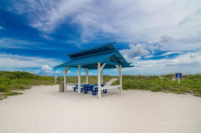 2450 HARBOURSIDE DRIVE 244, Longboat Key, FL 34228
