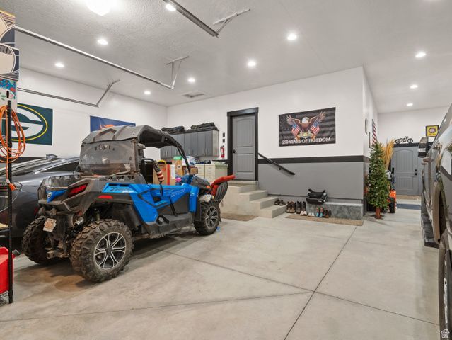 4548 N SHEEP CREEK DR, Eden, UT 84310