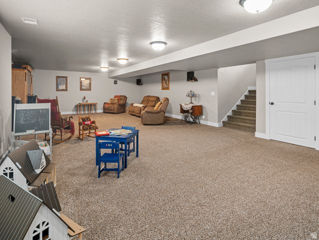 4548 N SHEEP CREEK DR, Eden, UT 84310