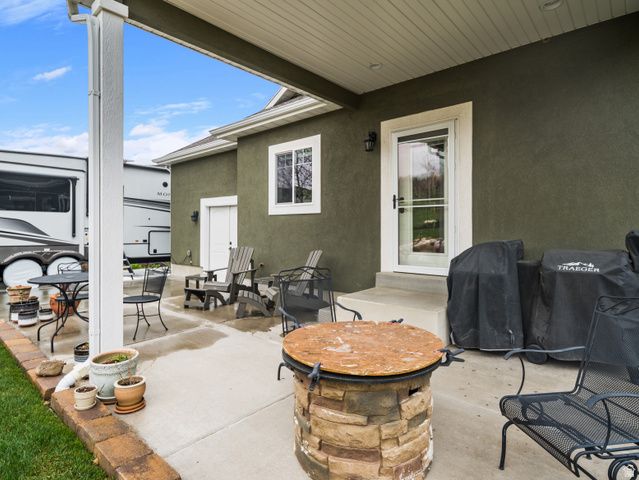 4548 N SHEEP CREEK DR, Eden, UT 84310