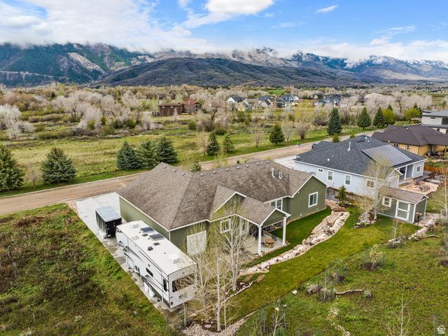 4548 N SHEEP CREEK DR, Eden, UT 84310