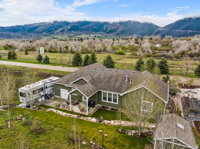 4548 N SHEEP CREEK DR, Eden, UT 84310