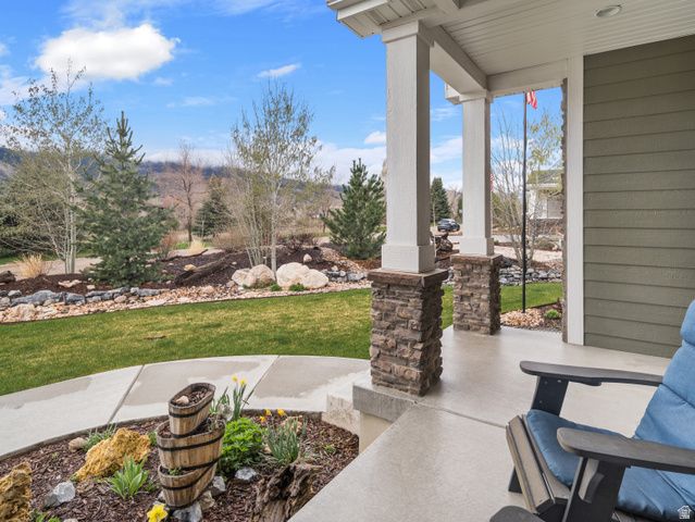 4548 N SHEEP CREEK DR, Eden, UT 84310