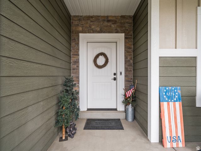 4548 N SHEEP CREEK DR, Eden, UT 84310