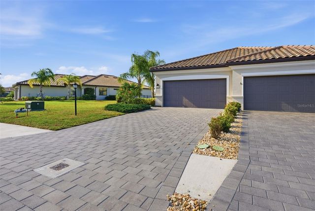 16079 SUNNY DAY DRIVE, Bradenton, FL 34211
