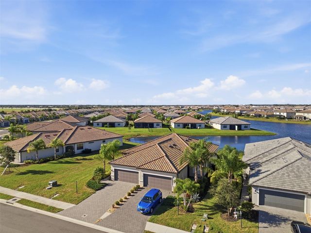 16079 SUNNY DAY DRIVE, Bradenton, FL 34211