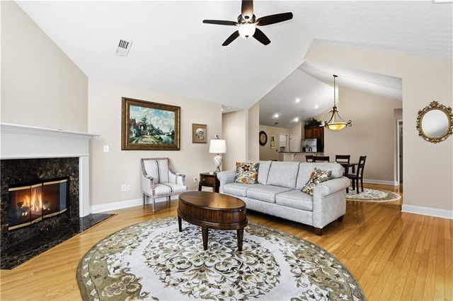 5226 Stone Village Circle NW 44, Kennesaw, GA 30152