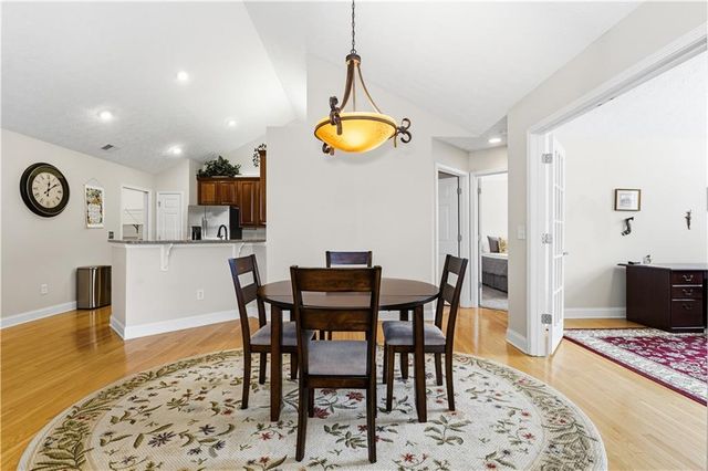 5226 Stone Village Circle NW 44, Kennesaw, GA 30152