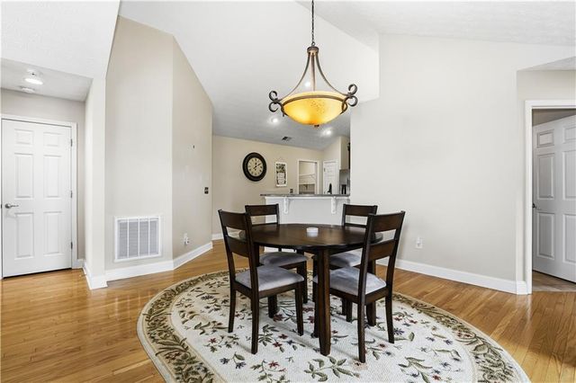 5226 Stone Village Circle NW 44, Kennesaw, GA 30152