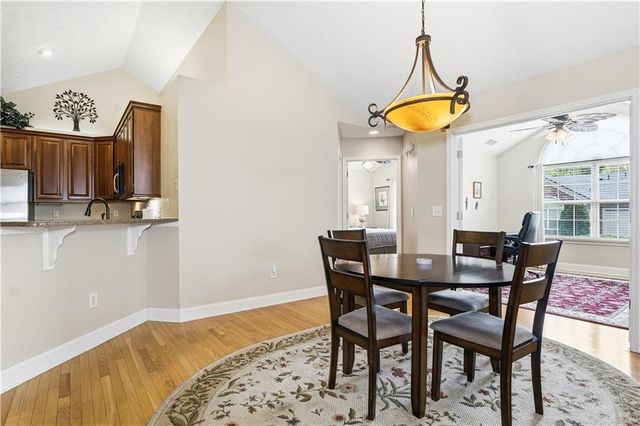 5226 Stone Village Circle NW 44, Kennesaw, GA 30152