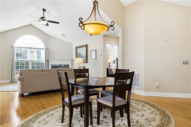 5226 Stone Village Circle NW 44, Kennesaw, GA 30152