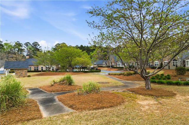 5226 Stone Village Circle NW 44, Kennesaw, GA 30152