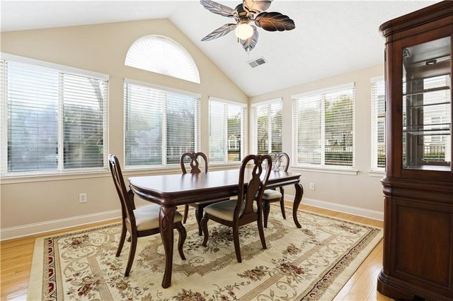 5226 Stone Village Circle NW 44, Kennesaw, GA 30152