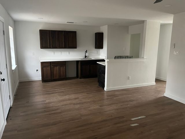 3771 Stagecoach Trail, Dallas, TX 75241