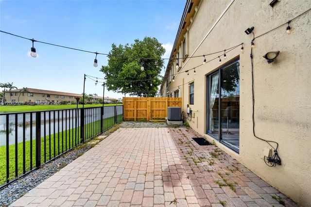11413 SW 238th St, Homestead, FL 33032
