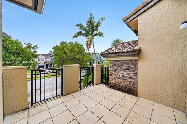 11413 SW 238th St, Homestead, FL 33032