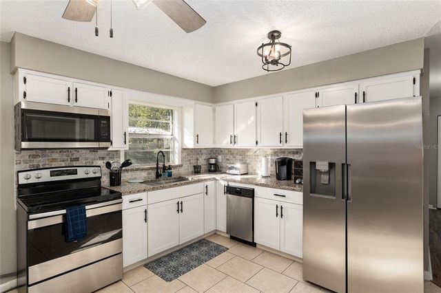 6830 NW 62ND PLACE, Ocala, FL 34482