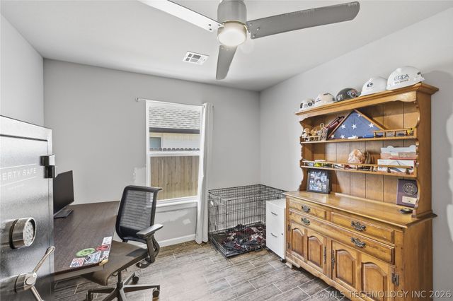 10114 S 230th East Avenue, Broken Arrow, OK 74014