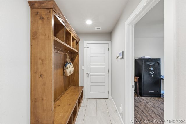 10114 S 230th East Avenue, Broken Arrow, OK 74014
