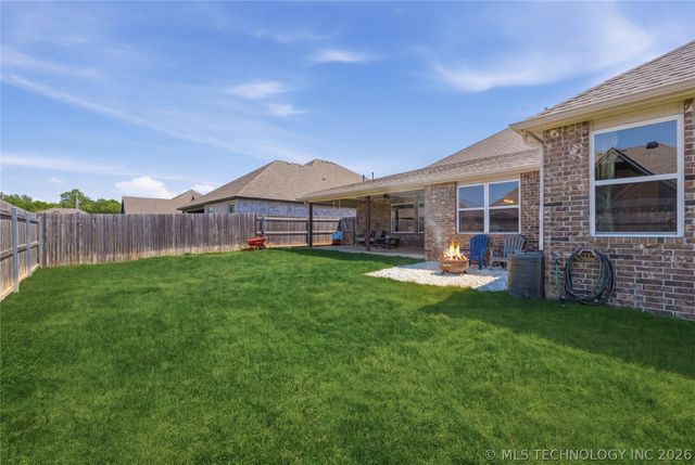 10114 S 230th East Avenue, Broken Arrow, OK 74014