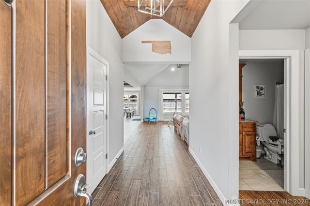 10114 S 230th East Avenue, Broken Arrow, OK 74014