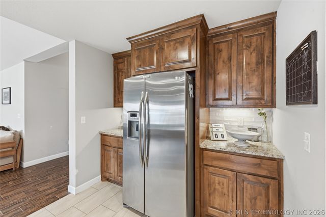 10114 S 230th East Avenue, Broken Arrow, OK 74014