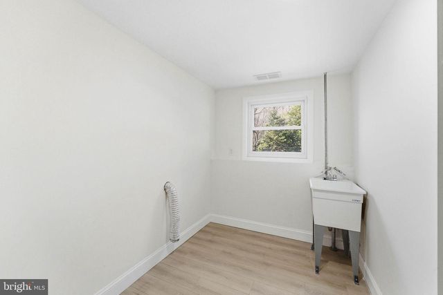 16 SARATOGA RD, Stratford, NJ 08084