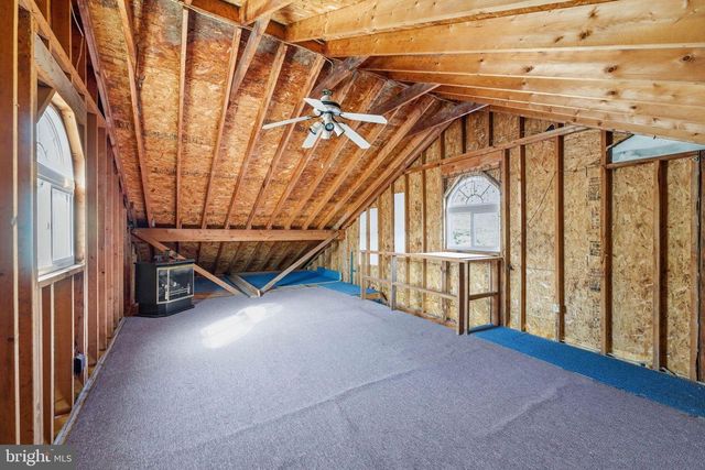 16 SARATOGA RD, Stratford, NJ 08084