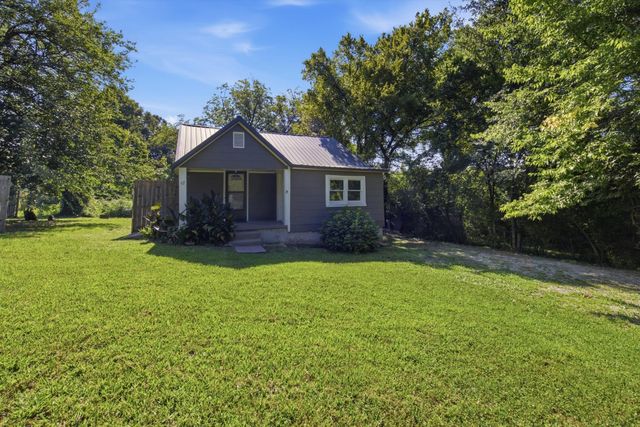 57 Circle Drive, Rossville, GA 30741