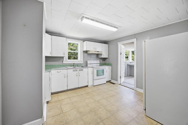 57 Circle Drive, Rossville, GA 30741