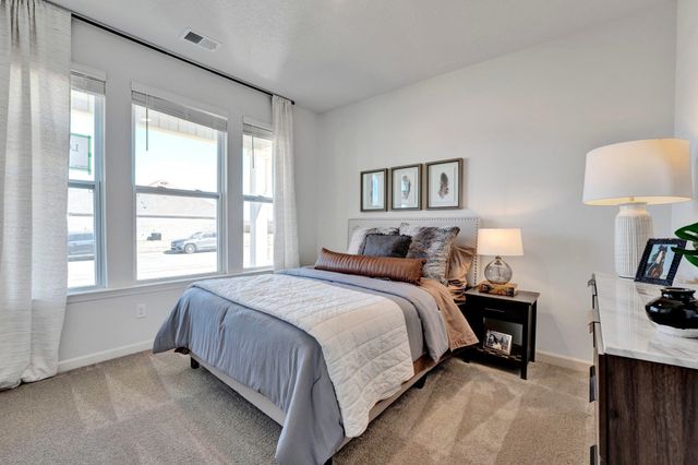 4247 SANDY HOLLOW LN S, Millington, TN 38053