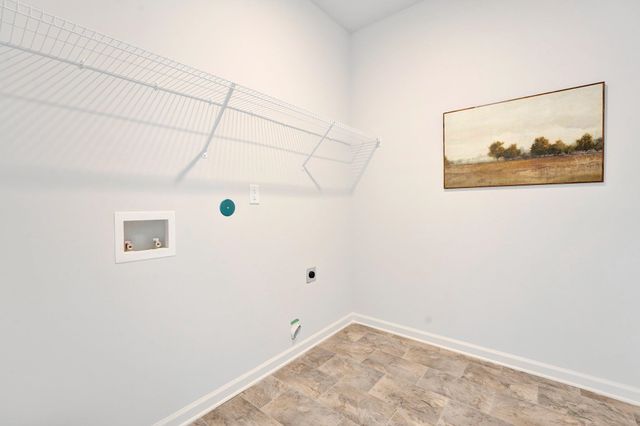 4247 SANDY HOLLOW LN S, Millington, TN 38053