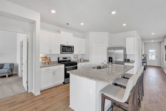 4247 SANDY HOLLOW LN S, Millington, TN 38053