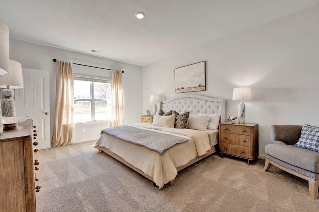 4247 SANDY HOLLOW LN S, Millington, TN 38053