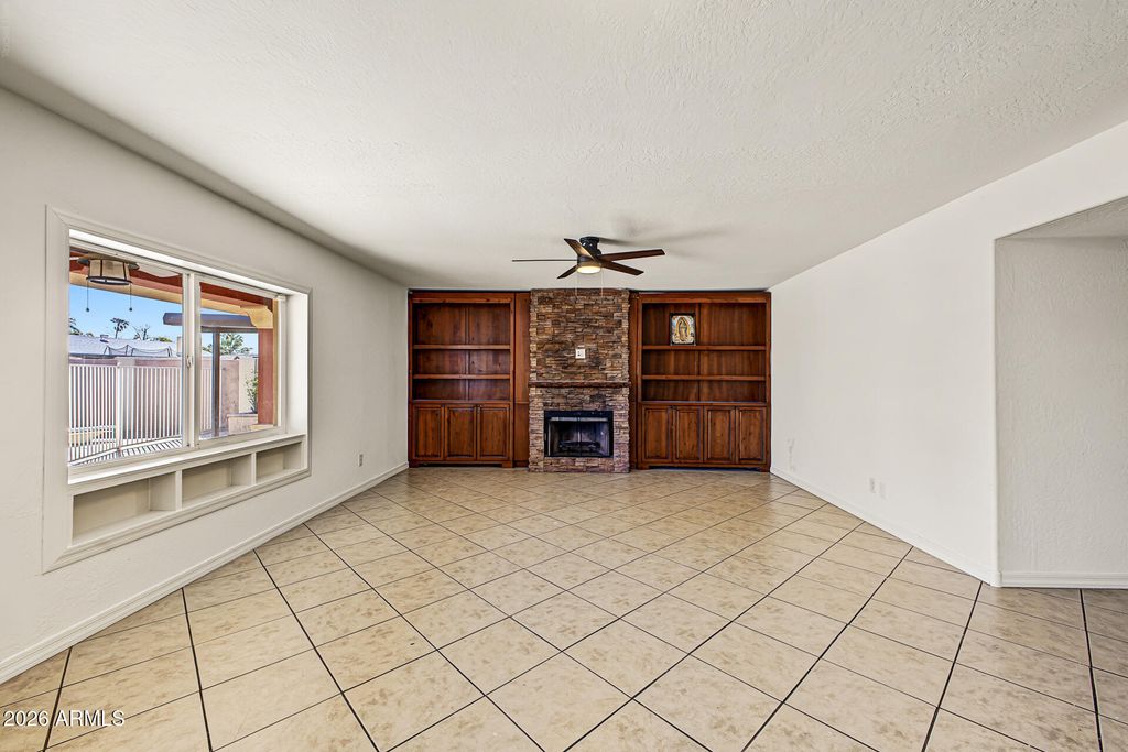 4311 N 64TH Avenue, Phoenix, AZ 85033 — photo 5