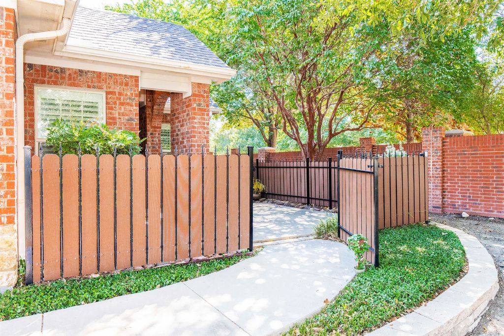 3241 Rosemeade Drive 2010, Fort Worth, TX 76116 — photo 2