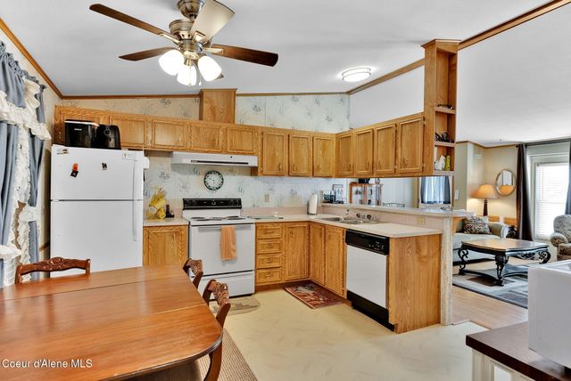 181 Circle DR, Hope, ID 83836
