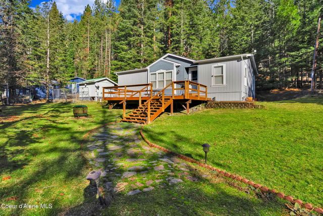 181 Circle DR, Hope, ID 83836