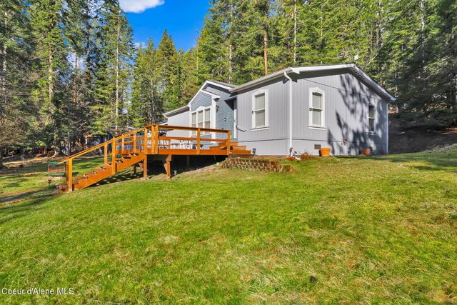 181 Circle DR, Hope, ID 83836
