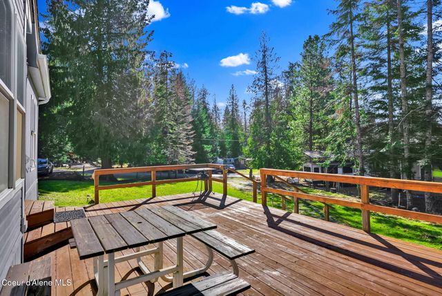 181 Circle DR, Hope, ID 83836