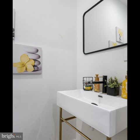 5729 CHRISTIAN ST, Philadelphia, PA 19143