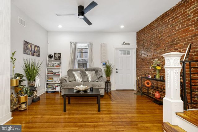 5729 CHRISTIAN ST, Philadelphia, PA 19143