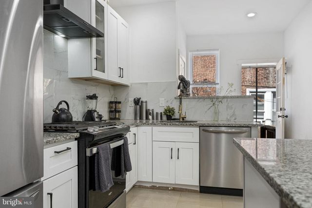 5729 CHRISTIAN ST, Philadelphia, PA 19143