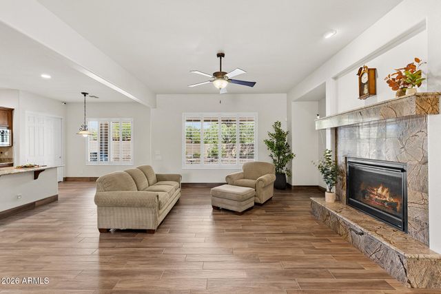 5521 W PARSONS Road, Phoenix, AZ 85083