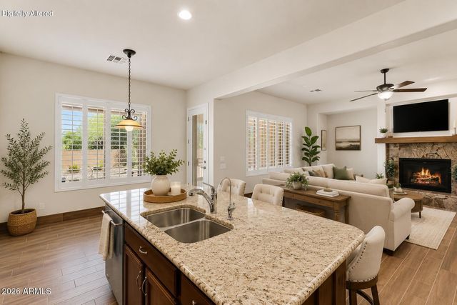 5521 W PARSONS Road, Phoenix, AZ 85083