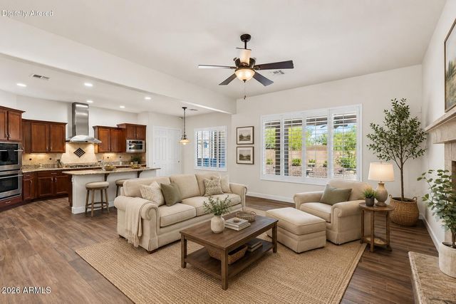 5521 W PARSONS Road, Phoenix, AZ 85083