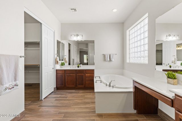 5521 W PARSONS Road, Phoenix, AZ 85083