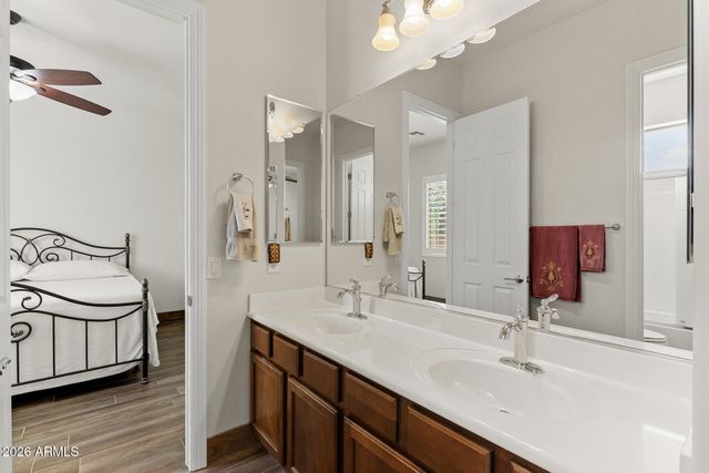 5521 W PARSONS Road, Phoenix, AZ 85083
