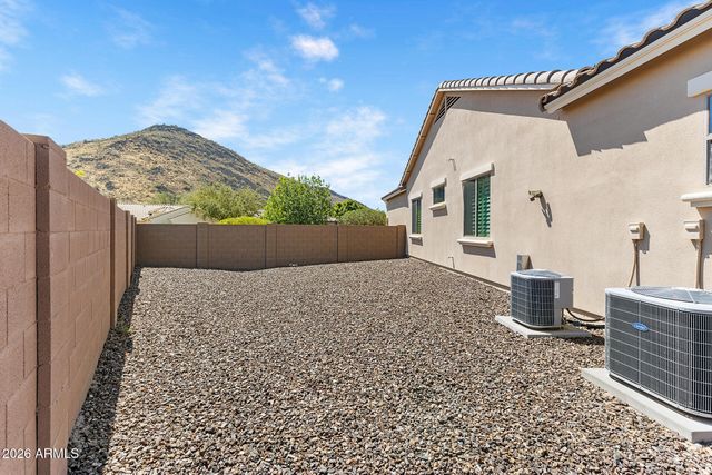 5521 W PARSONS Road, Phoenix, AZ 85083